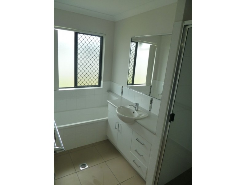 9 O’Riley Avenu, Marian QLD 4753