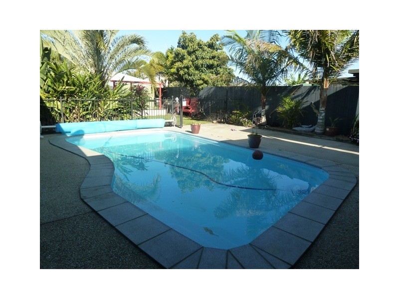 28 Marine Pde, Bucasia QLD 4750