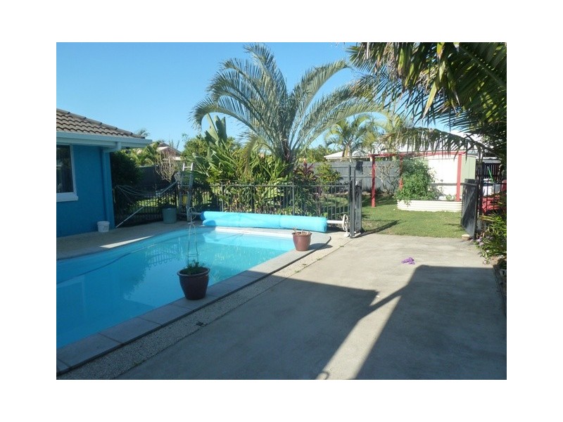 28 Marine Pde, Bucasia QLD 4750
