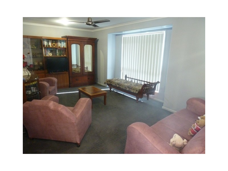 28 Marine Pde, Bucasia QLD 4750