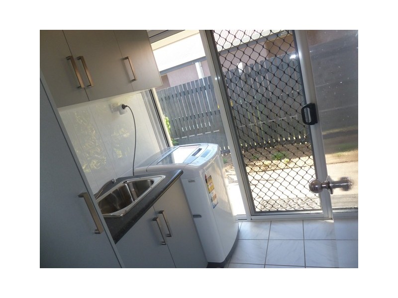 28 Marine Pde, Bucasia QLD 4750