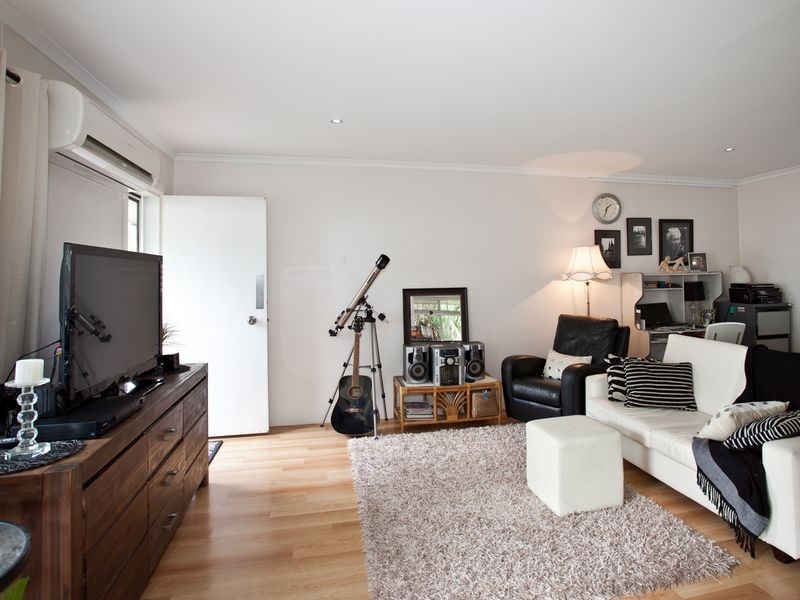 2/18 Beach Road, Dolphin Heads QLD 4740