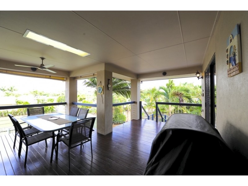 71 Slater Avenue, Blacks Beach QLD 4740