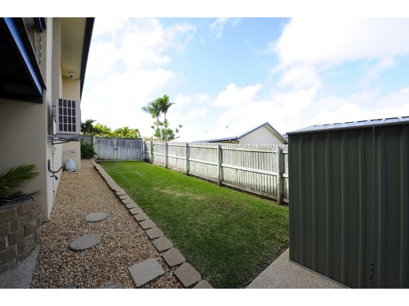 71 Slater Avenue, Blacks Beach QLD 4740
