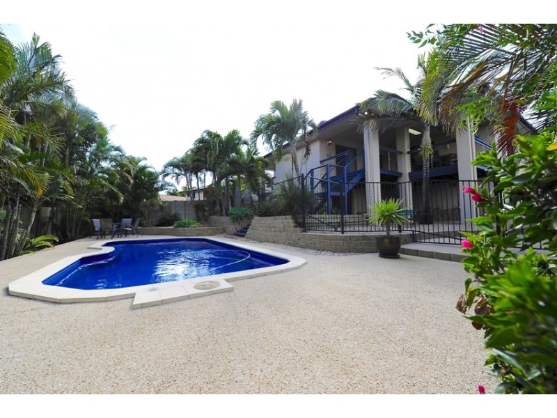 71 Slater Avenue, Blacks Beach QLD 4740