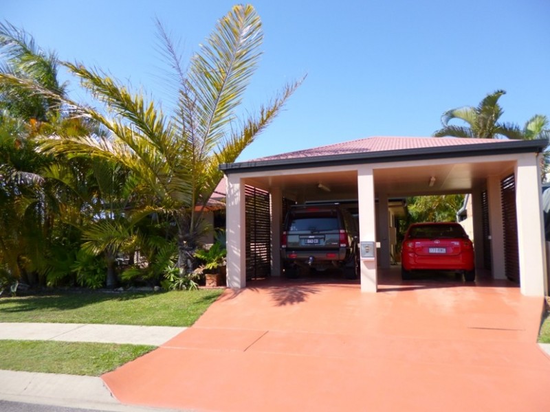 6 Glamis Court, Beaconsfield QLD 4740