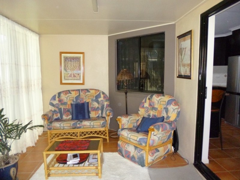 6 Glamis Court, Beaconsfield QLD 4740