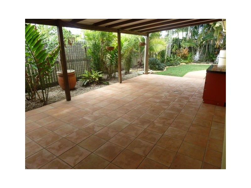 23 Paton Terrace, Slade Point QLD 4740