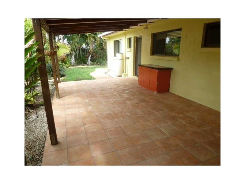 23 Paton Terrace, Slade Point QLD 4740