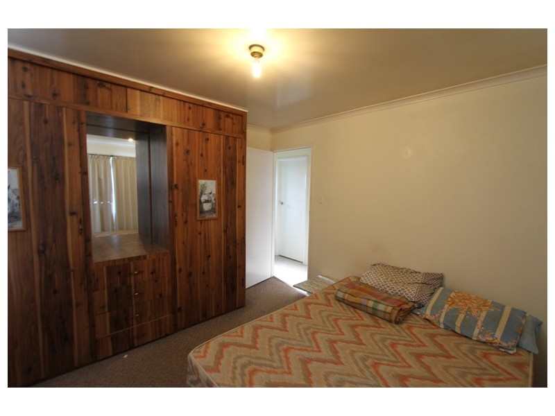 8 Flinders Street, Bakers Creek QLD 4740