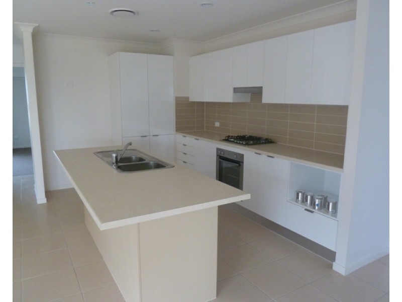 3 Moreton Drive – Avalon Estate, Rural View QLD 4740