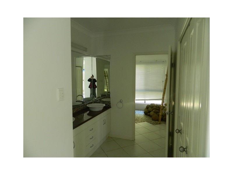 11 Wicks Ct, Erakala QLD 4740