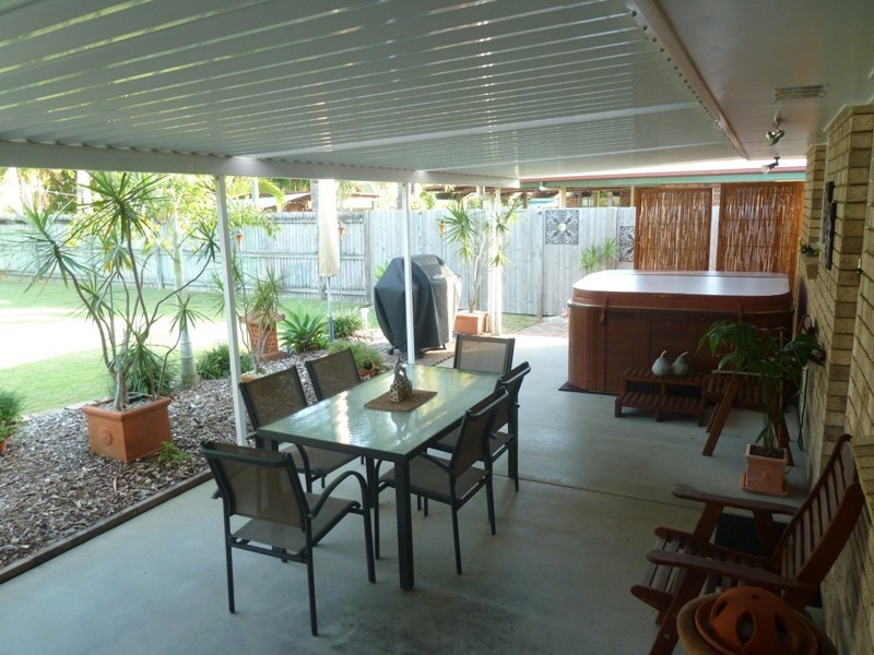 5 Hayman Court, Bucasia QLD 4750