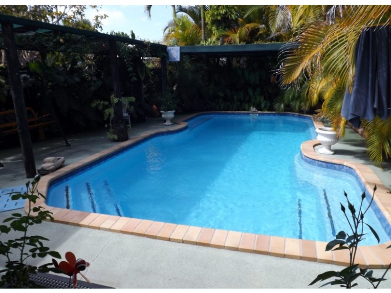 6 Shiral Drive, Beaconsfield QLD 4740