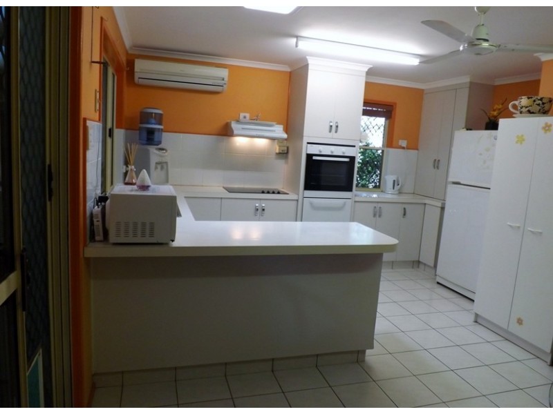 6 Shiral Drive, Beaconsfield QLD 4740