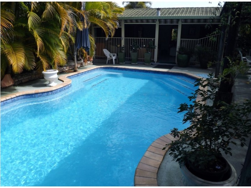 6 Shiral Drive, Beaconsfield QLD 4740