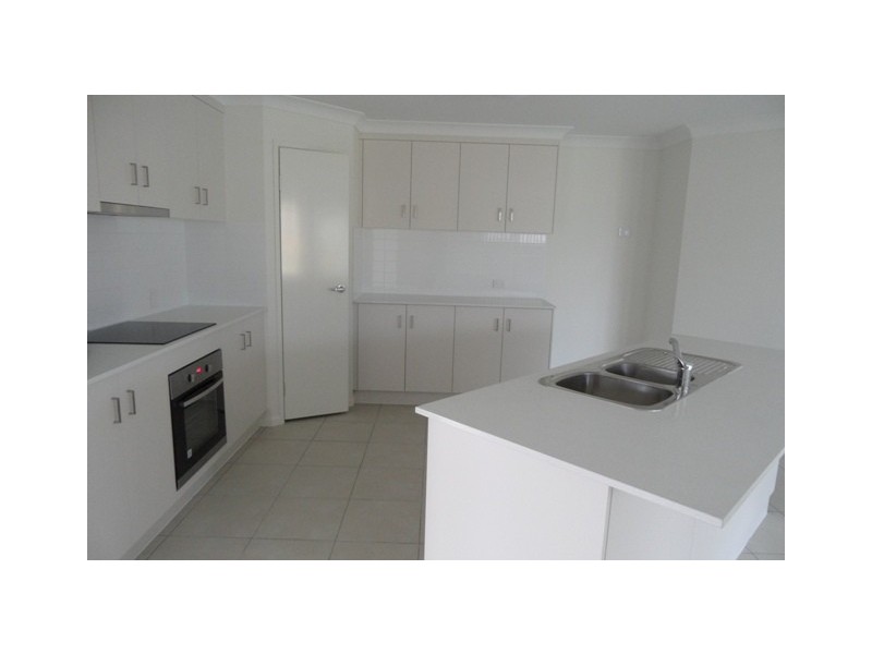 15 Kingslea Court, Ooralea QLD 4740
