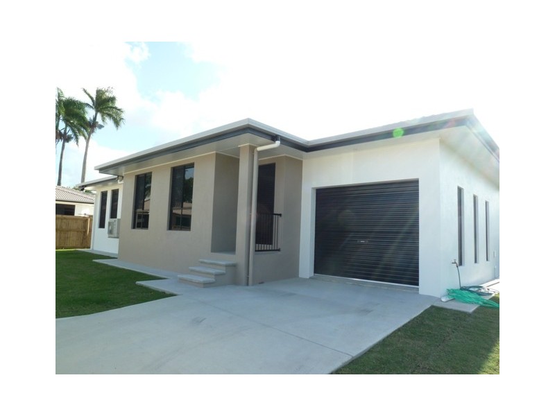 Unit 5, 21 McColl Street, Walkerston QLD 4751