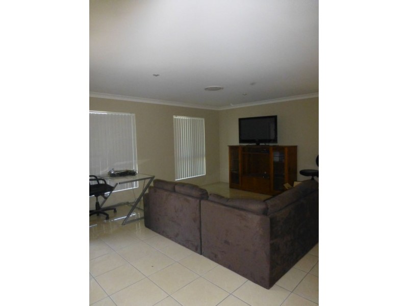 Unit 5, 21 McColl Street, Walkerston QLD 4751