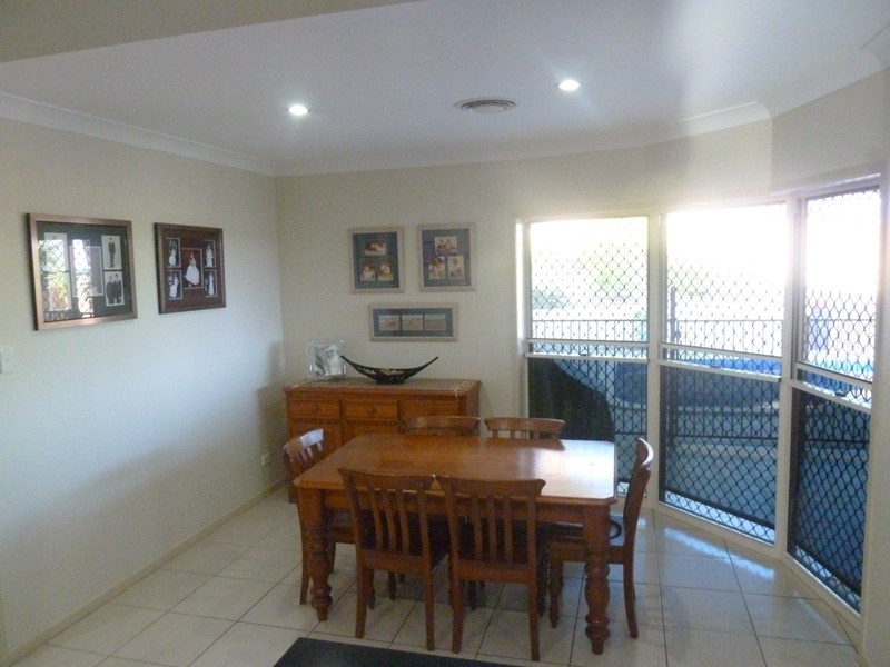 7 Gillies Court, Rural View QLD 4740