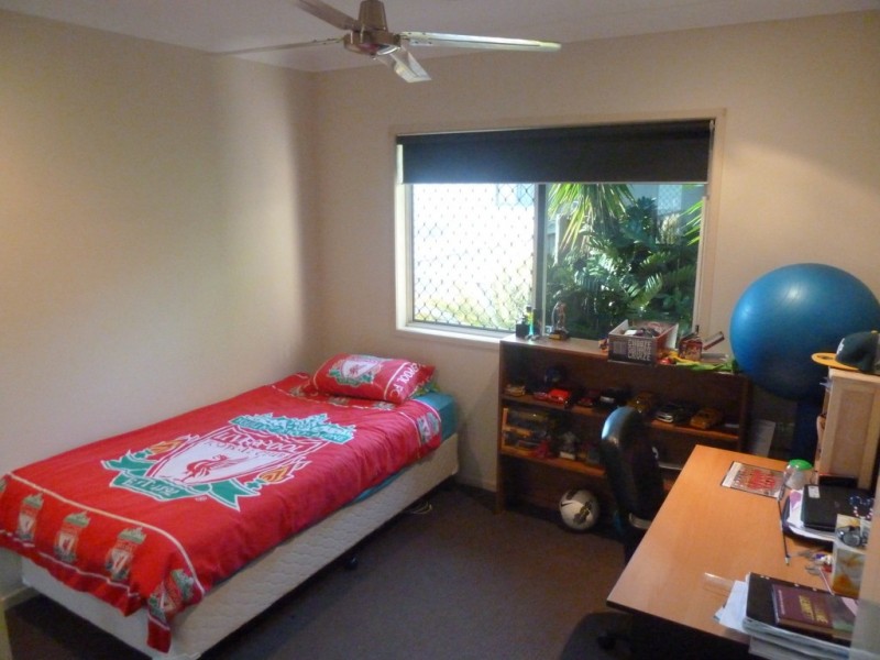 7 Gillies Court, Rural View QLD 4740