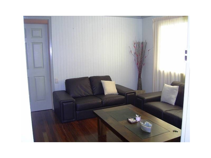 39 Holland Rd, West Mackay QLD 4740