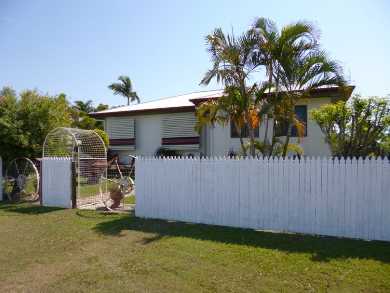 13 Howland Street, North Mackay QLD 4740