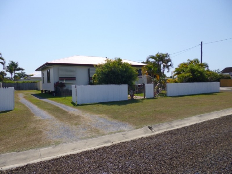 13 Howland Street, North Mackay QLD 4740