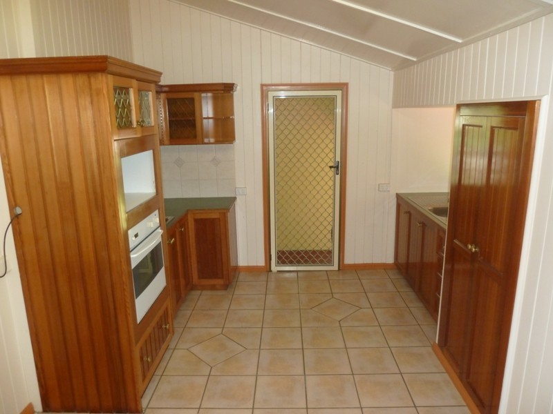 7 Smith Street, West Mackay QLD 4740