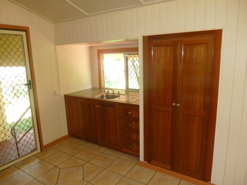 7 Smith Street, West Mackay QLD 4740