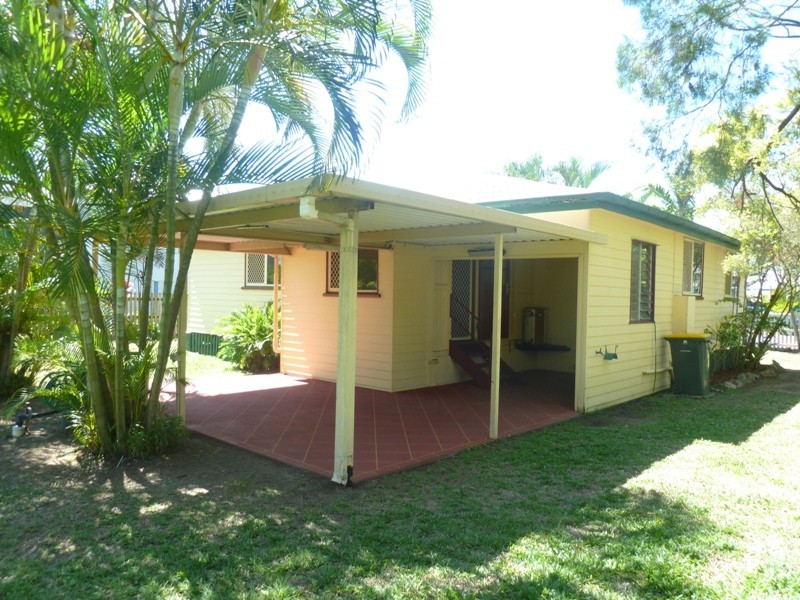 7 Smith Street, West Mackay QLD 4740