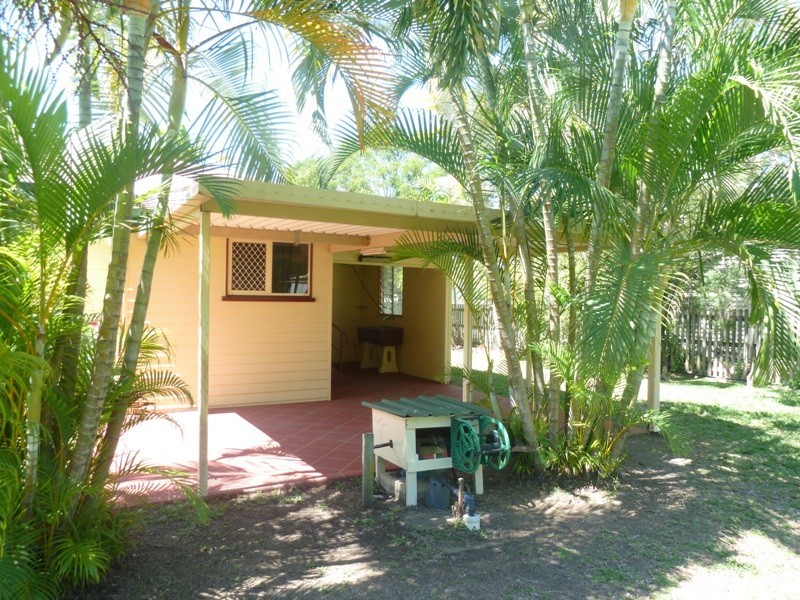 7 Smith Street, West Mackay QLD 4740
