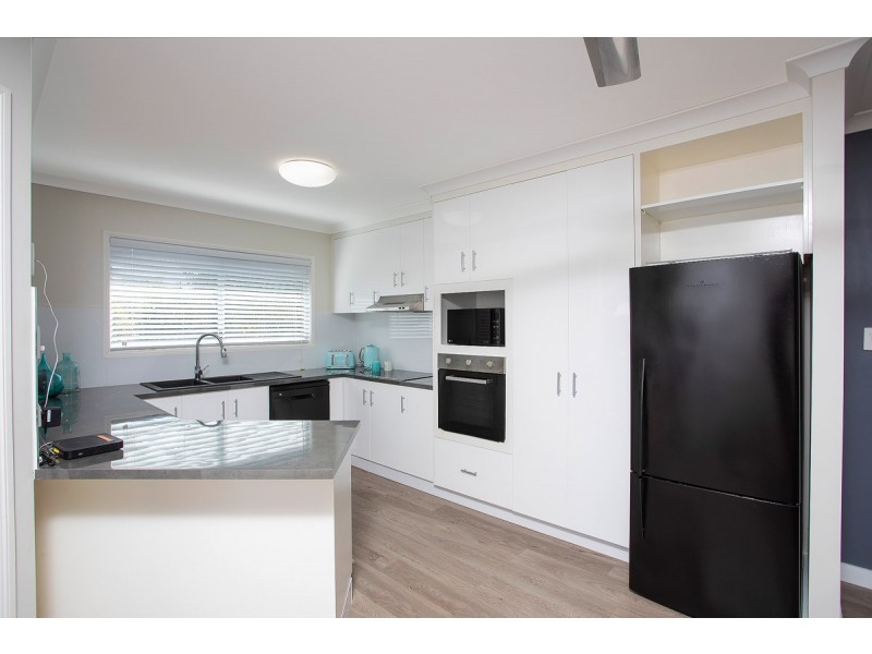 32 Grace Crescent, Slade Point QLD 4740