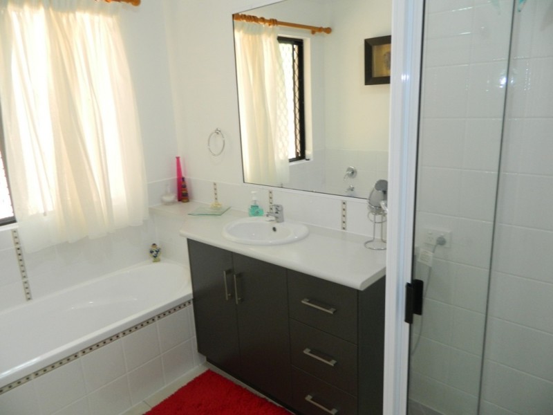 26 Mulcahy Crescent, Blacks Beach QLD 4740