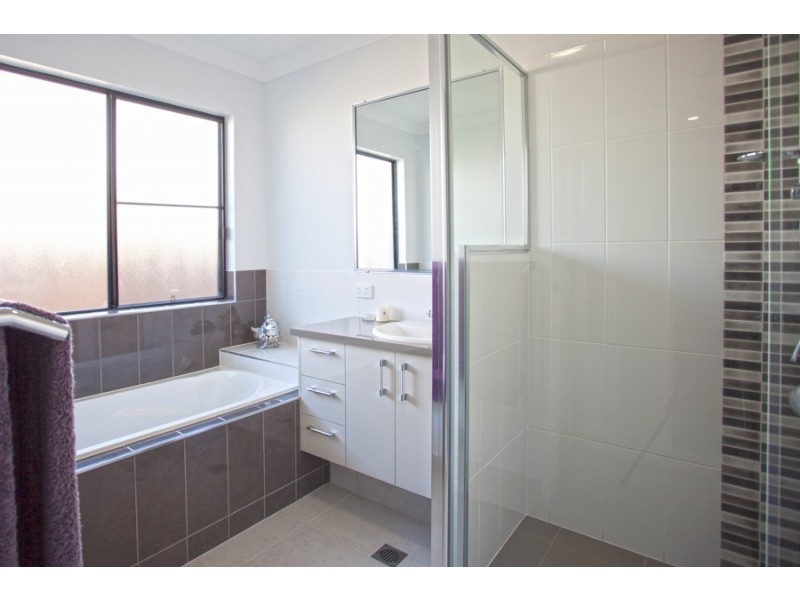 5 Trasero Lane, Beaconsfield QLD 4740