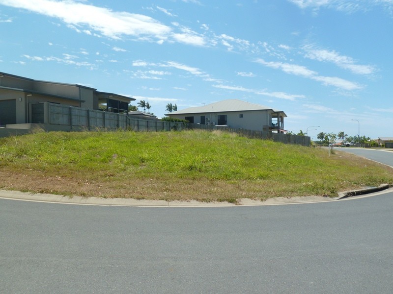 36 Manning St, Rural View QLD 4740