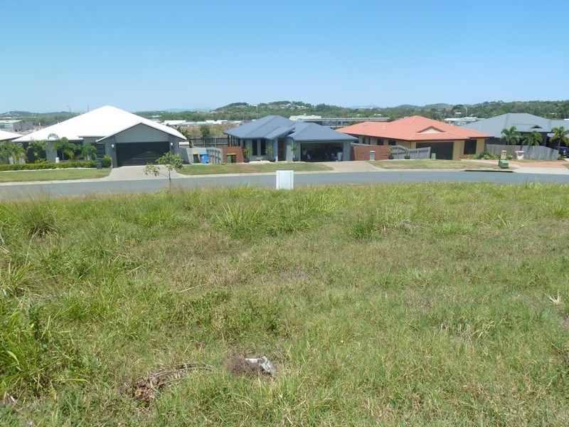 36 Manning St, Rural View QLD 4740