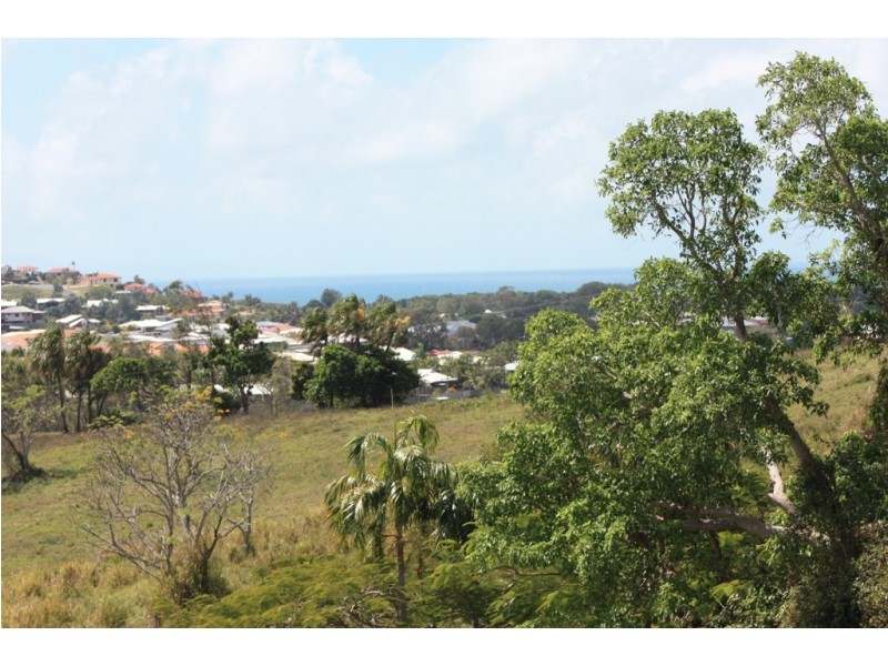 25 Florence St, Eimeo QLD 4740