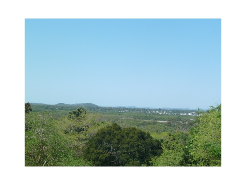 25 Florence St, Eimeo QLD 4740