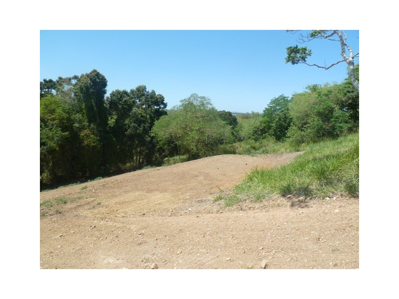 25 Florence St, Eimeo QLD 4740