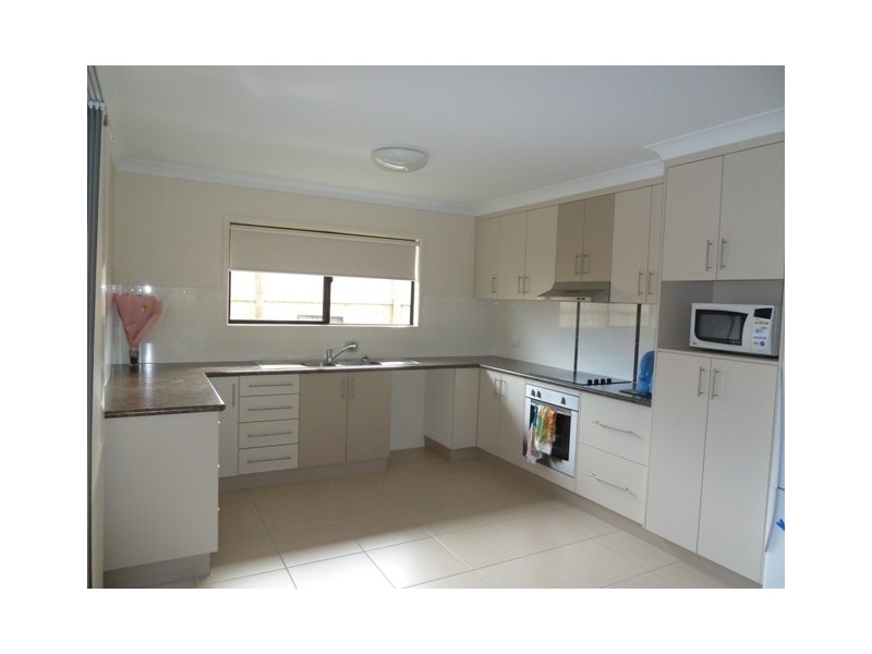 28 Hawkins Street, Bucasia QLD 4750