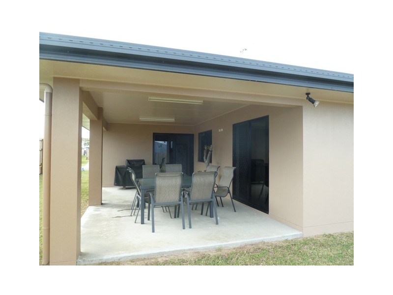 28 Hawkins Street, Bucasia QLD 4750