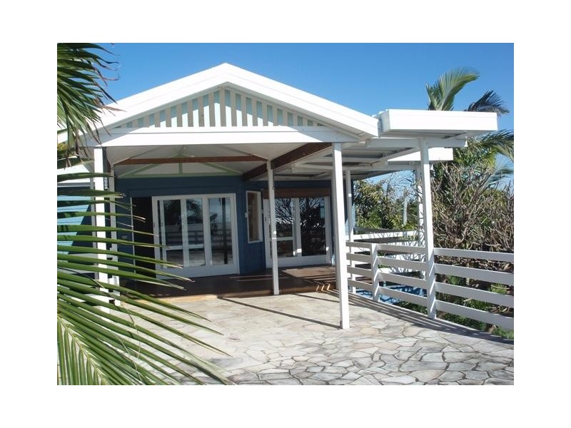 8 Hawk St, Slade Point QLD 4740