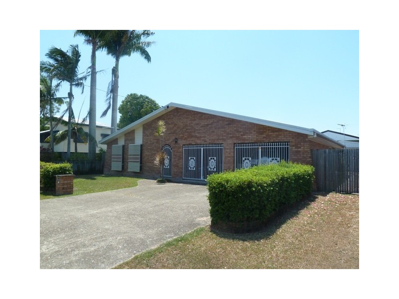 27 Pirie St, South Mackay QLD 4740