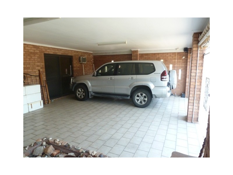 27 Pirie St, South Mackay QLD 4740