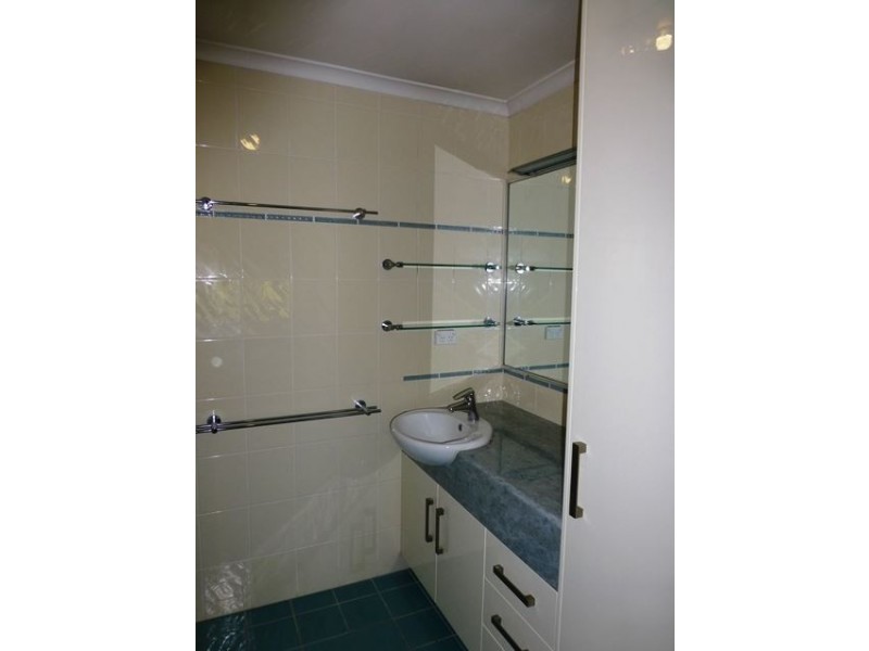 11 Phillip Street, Mount Pleasant QLD 4740