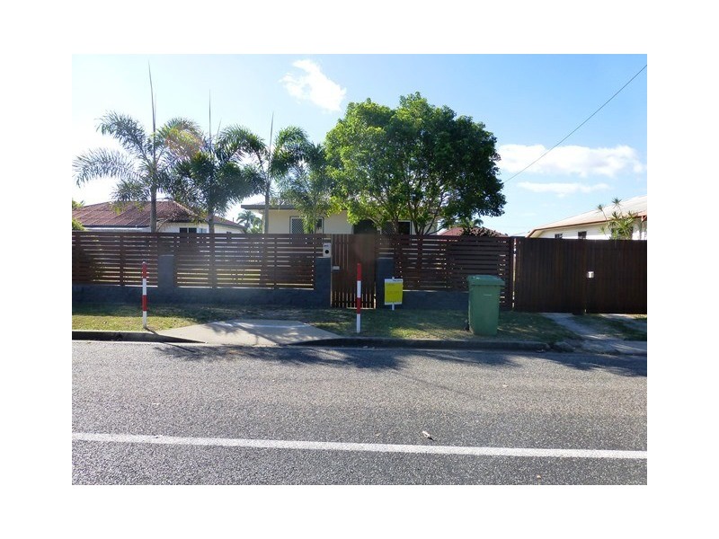 16 Pinder Street, West Mackay QLD 4740