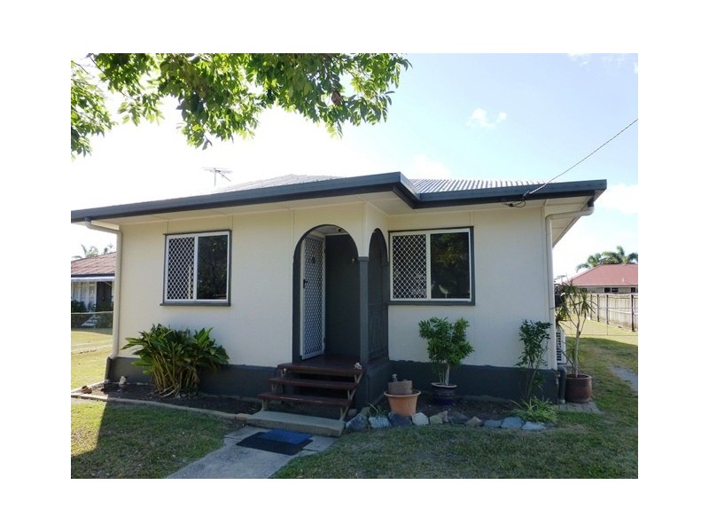 16 Pinder Street, West Mackay QLD 4740
