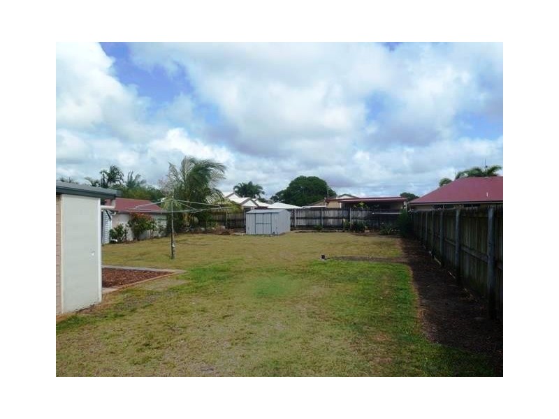 16 Pinder Street, West Mackay QLD 4740