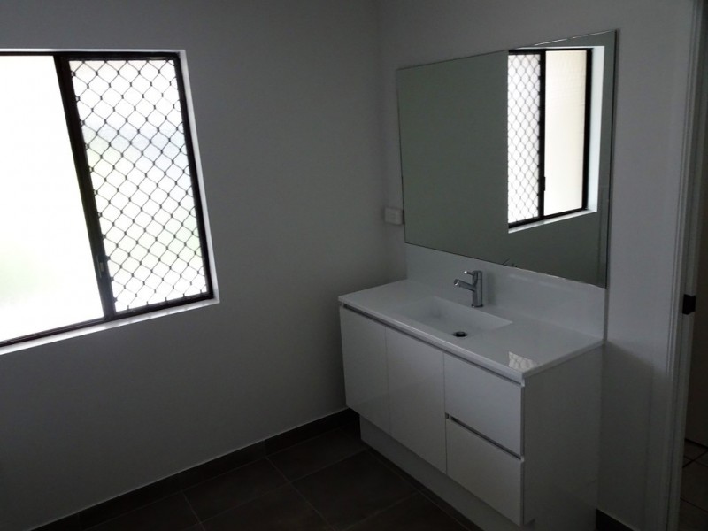 30 Prudhoe Street, East Mackay QLD 4740